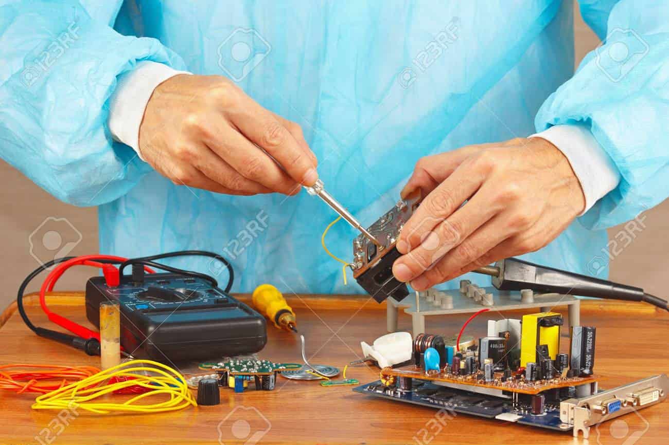 Talleres comunitarios de reparación: alargar la vida de los electrónicos